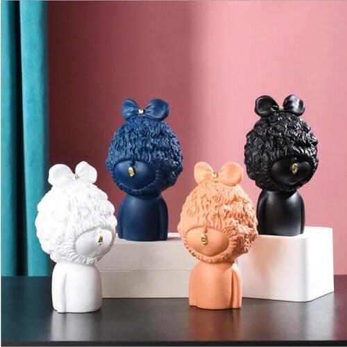 New Coming Ins Style Resin Ornament Doodle Mouth Girl Decor Mix color Dudu Girl Table Decoration