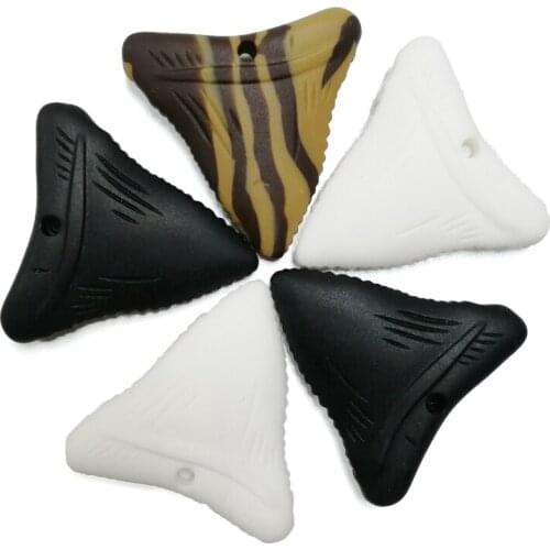 2PCS Shark Tooth Silicone Teether Baby Teething Pendant Sensory Chew Necklace Food Grade Silicone BPA Free