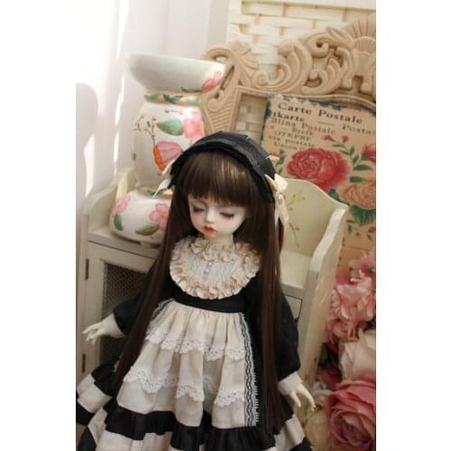 BJD Doll clothes suitable for 1-3 1-4 1-6 size fashionable dress black and white lovely dress with headgear doll accessories