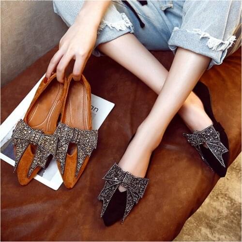 Women Flat 2019 Elegant Fashion Women Flat Fashion Ballet Shoes Bling Crystal Bow Tie Pointed Toe Flats Shoes Lady Shiny Flat