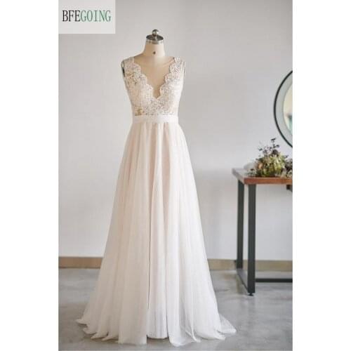 Ivory Lace Appliques Tulle Scoop Sleeveless Floor-Length A-line Wedding gown Bridal dress Custom made