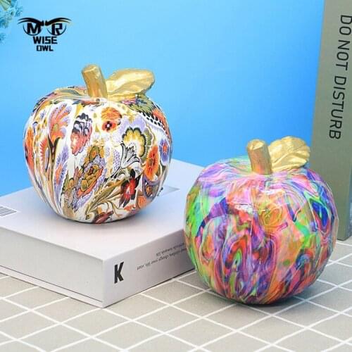 Resin Creative Apple Statue Figurines for Interior Living Room Bedroom Desktop Decoration Office Ornaments Desk Accessories
