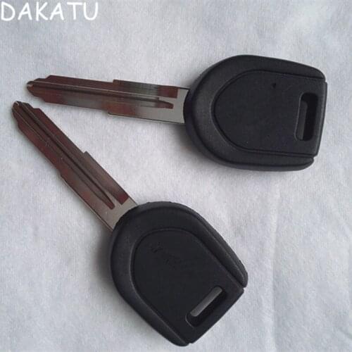 DAKATU Transponder Key Shell for MITSUBISHI Colt Outlander Mirage Pajero Remote Key No Chip Right Blade