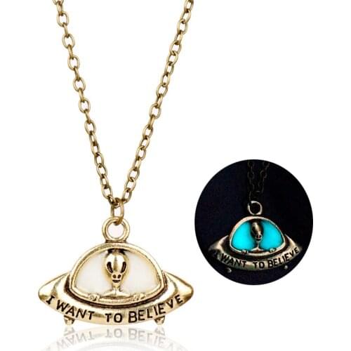 Dongsheng Luminous Alien UFO Pendant Necklace Engraved I WANT TO BELIEVE Vintage Glow in Dark Necklace -30
