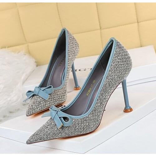 Version of Sweet High-heeled Shoes, Stiletto Heels, Thin High-heeled Shallow Mouth, Pointed Toe Woven Color Matching Bow Shoes