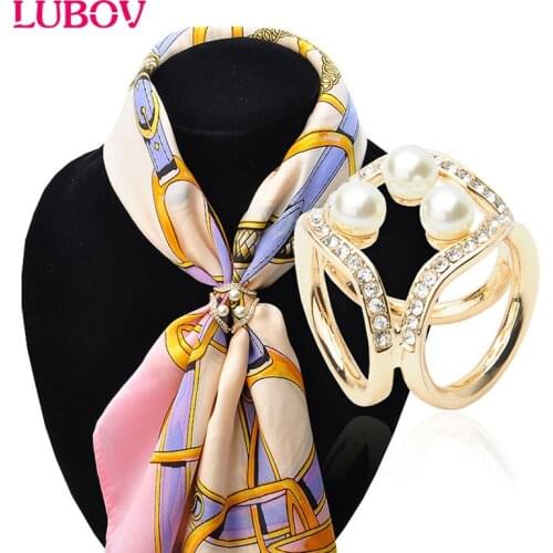 Korean New Arrival Joker Pearl Scarf Clip Three Ring Rhinestone Decoration Scarf Buckle for Women Costume Jewelry