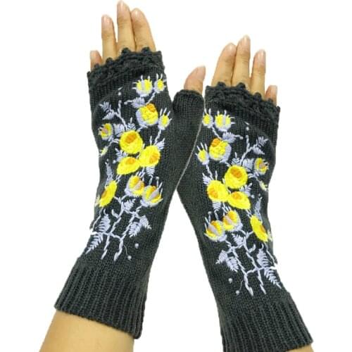 New High Quality Mittens Handmade Womens Autumn Flower Warm Woolen Knitted Winter Gloves Half Finger Embroidery Gloves