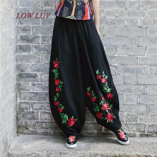 Women Chinese Traditional Embroidery Harem Pants 2017 Black Wide Leg Bloomers Elastic Waist Linen Pants Casual Autumn Trousers