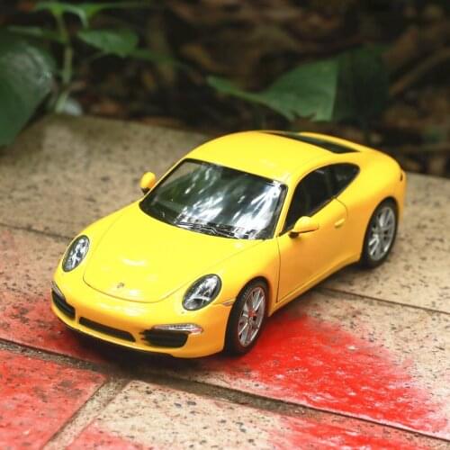 WELLY 1:24 Porsche 911 Carrera S Alloy Luxury Vehicle Diecast Pull Back Cars Model Toy Collection