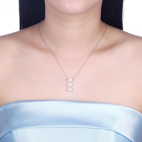 SILVERHOO Women Necklace Simple Faux Pearl Jewelry Necklace All-match Artificial Pearl Pendant Necklace for Gifts Taking Photo