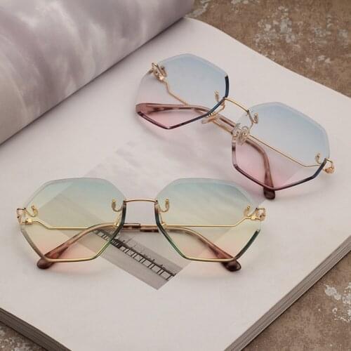 Candy Sunglasses Women Sunglasses Polygonal Irregular Frameless Sunglasses Outside Sun Glasses for Men Driving Shade 5526OLO