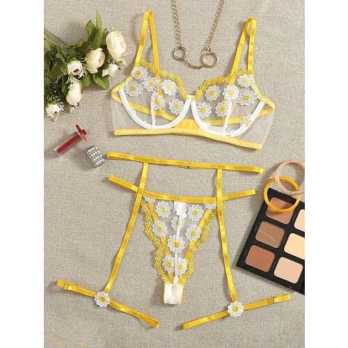 Floral Sensual Lingerie Women Transparent Underwear Set Embroidery Lingerie Set Erotic Costumes Bra with Bones Bra Set Wholesale
