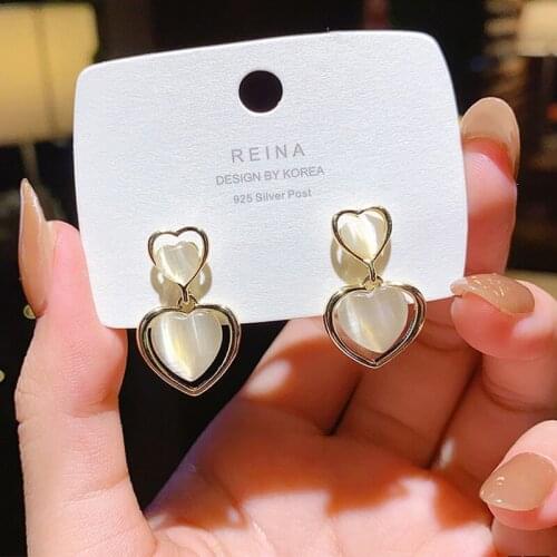 Fashion jewelry French S925 needle heart earrings ladies heart earrings metal golden twist Stud Earrings gifts