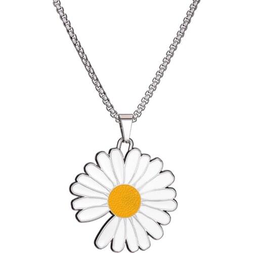 Korean fashion Golden white Daisy flower Pendant Necklace Simple necklace for Women female girls Jewelry fashion Trend Charm