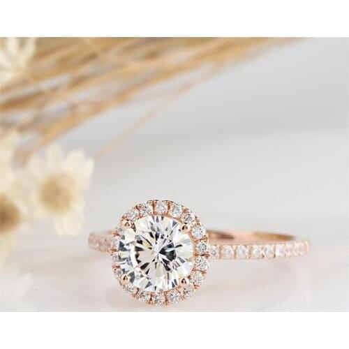 RandH 18K White Gold 1.0CARAT 6.5mm Round Cut Halo Stone Moissanite Rings For Women Anniversary Jewelry For Gift Womens Ring