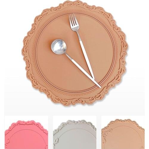 23CM Vintage Embossed Placemats Bowls Pan Mats Insulated Pot Mats Vase Desk Lamps Silicone Mats Banquet Decoration Place Mats