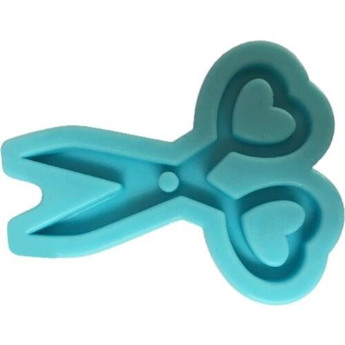 DIY Love Heart Mini Scissors Epoxy Resin Mold Keychain Pendant Silicone Mould AXYD