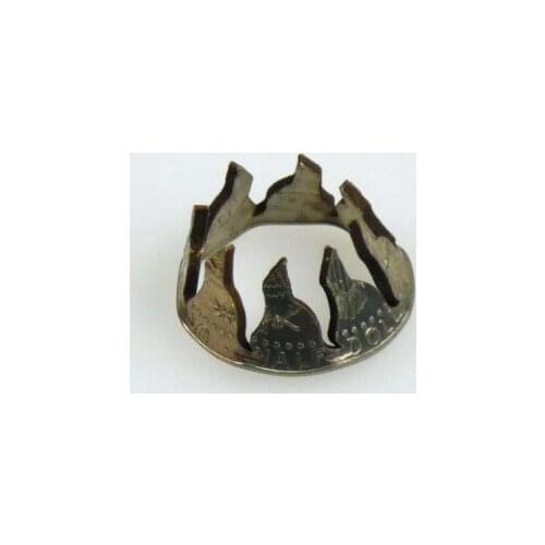 Finger THROUGH Coin (Half Dollar or Hong Kong Dollar) Coin Classic Magic Props Gimmicks Fun Magic Tricks