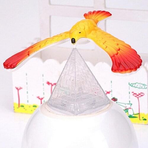 Nature Gravity Pyramid Balance Bird Eagle Toy Kid Educational Toy Magic Maintain Balance Plastic Toy Kids Educational Toys for C