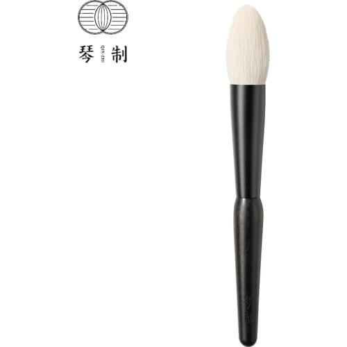 QINZHI Professional Handmade Make Up Brush Z215 Tapered Highlighter Brush Soft Saibikoho Goat Hair Makeup Brushes