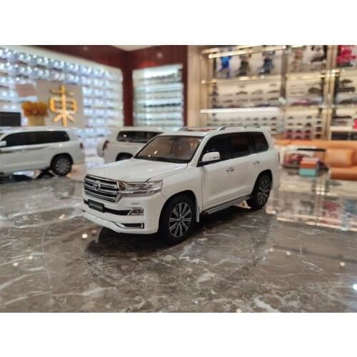TAKARA TOMY 1:24 Model Car Alloy Car Model Simulation Collection Rand Cooluze Boys Toy SUV Toyota Prado