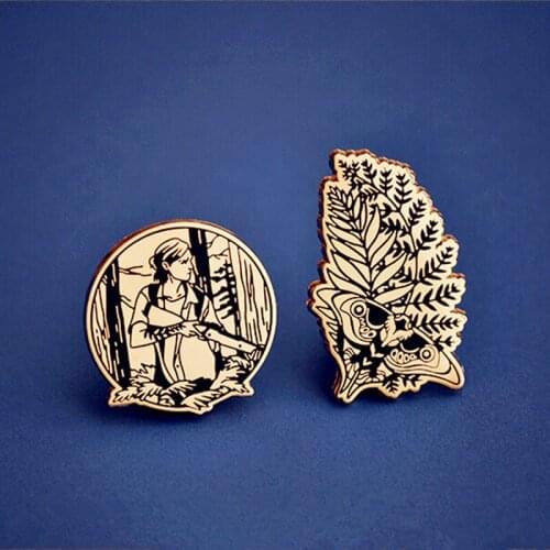 The Last Of Us Part 2 Brooch Ellie Backpack Pins Gold Shield Wings Rocket Spaceship Badge Brooches For Fans Game Jewelry Gift