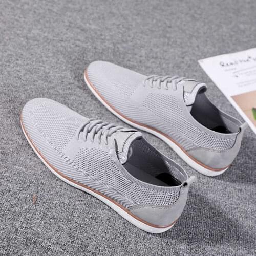 Kids Mens Running Shoes Wading Mens Sports Footwear British Style Massive Sneakers Best Selling Sport Shoes Male Trends Tennis