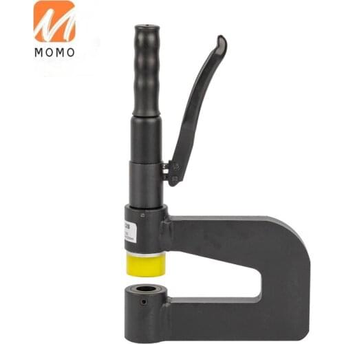 Portable hydraulic punch tool