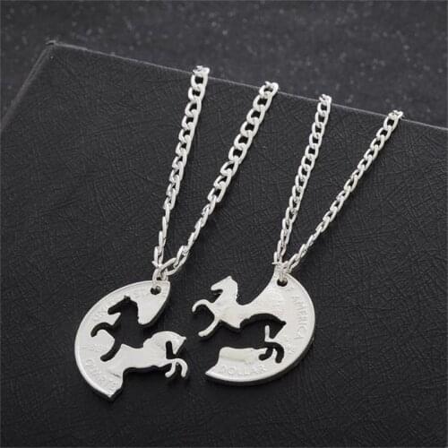 2 pieces / set Fashion Couples Jewelry Necklaces Set Hand Cut Coin Horse Necklace Interlocking Necklace Jewelry Relationship BFF