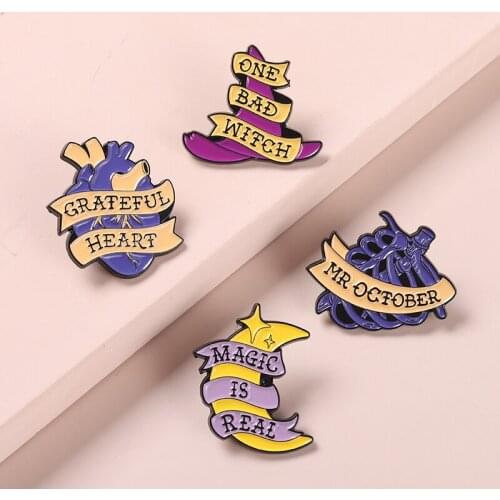 Gothic punk Heart Enamel Pins Moon Quote Witch Brooches for Women Backpacks Clothes Metal Badge Lapel Jewelry Gifts Wholesale