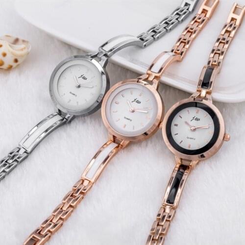 Fashion Women Student Watch Womens Decorate Diamond Retro Fashion Bracelet Watch Bracelet Watch