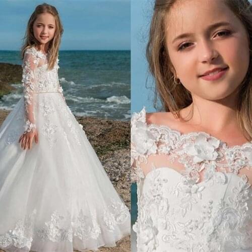 Off Shoulder Vintage Flower Girl Dresses Lace Appliques Floor Length Long Sleeve Girl Dress White Flower Girl Pageant Gowns