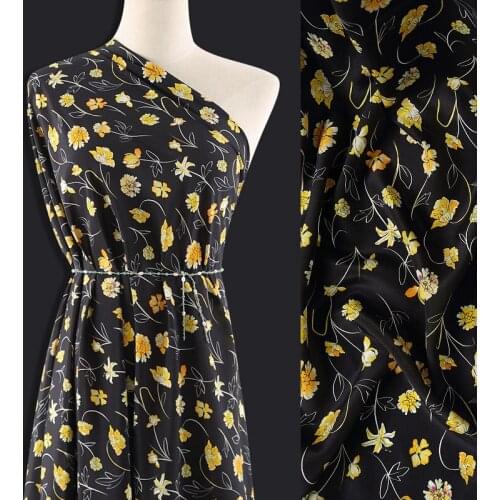 140CM Wide 16MM Yellow Floral Print Black Silk Crepe de Chine Fabric for Dress Shirt Clothes Cheongsam Y025