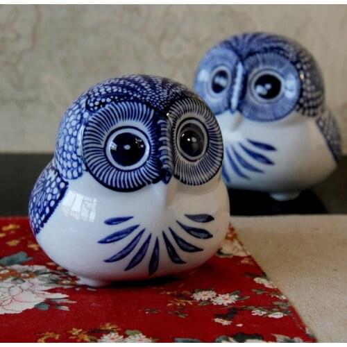Antiques For Home Imitation Animal Ceramic Owl Decoration Blue and White Porcelain Furnishings Ornament