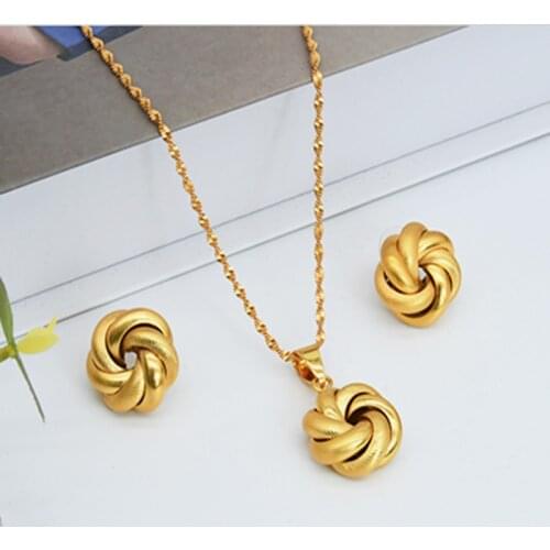 New Woman Earrings 2021 Trend Jewelries Dubai Gold Color Bridal Wedding Necklace Set Womens Accessories Brand Jewelry Sets Gift