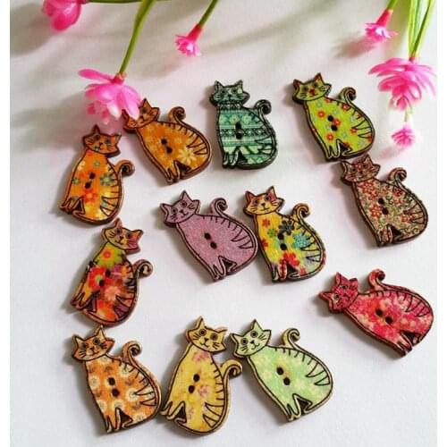50PCs Scrapbooking Wooden Sewing Buttons Cartoon Cat Shaped 2 Holes Randomly Mixed 18x30mm Scrapbooking Clothing Accessorie
