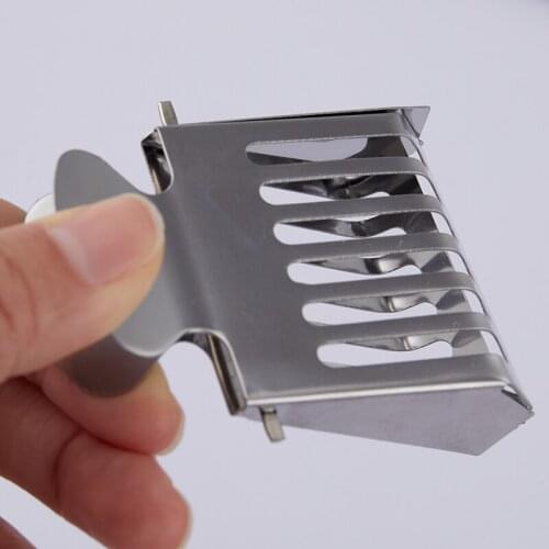 1PCS Bee Tool, Queen Cage Bee Queen Catcher Clip Stainless Steel Cage Beekeeping Equipment Tool Beekeeper Equip Isolation Room