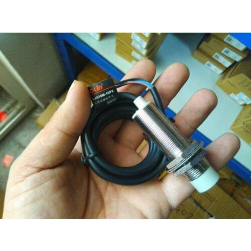 Brand new original authentic C-Lin LJA18M-10P2 DC three-wire PNP normally closed inductive proximity switch