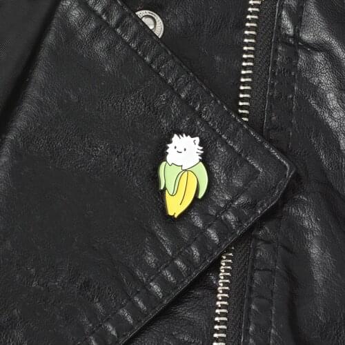 Cute Cat Banana Fruit Animal Lapel pins Brooches Badges Cloth Backpack Bags Hats Leather jeckets Decoration Accessories