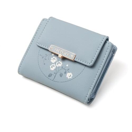 Fashion Short Leaves Printing Women Leather Wallets Metal Flower Decoration Female Letter Printing Zipper Hasp Coin Purses Cards