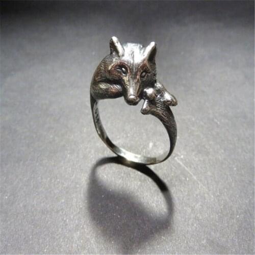 Vintage Grey Wolf Ring High Quality Brand Designer Sculpted Resting