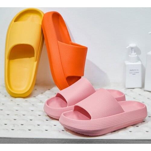 All Seasons Home Couple Slippers for Women and Men Bathing Non-Slip Thick-Soled Slides Indoor Trendy Slippers