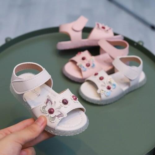Korean Girl Sandals Bow-knot Sweet Cute Little Girl Beach Shoes Soft Sole Baby Toddler Shoes Summer Childrens Sandals E06103