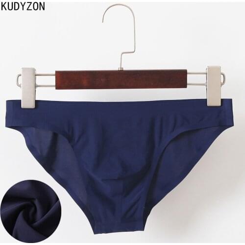 Sexy Gay Underwear Men Briefs Shorts Ice Silk Seamless Underpants Bulge Pouch Male Panties Ultra-thin Mens Briefs Slip Homme