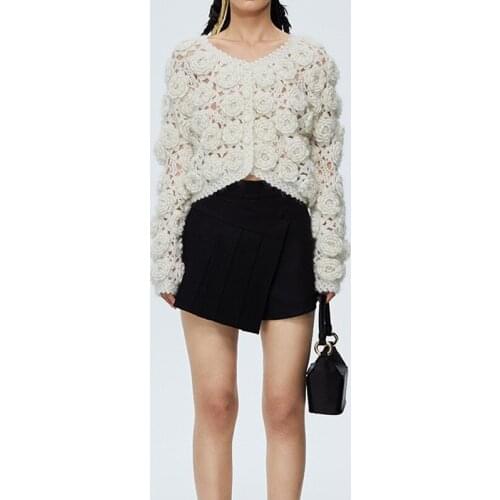 Winter Runway Sweater Cardigan Women Luxury Brand Design Handmade Crochet Rose Flower Sweaters Knitted Pullovers Female Cardigan