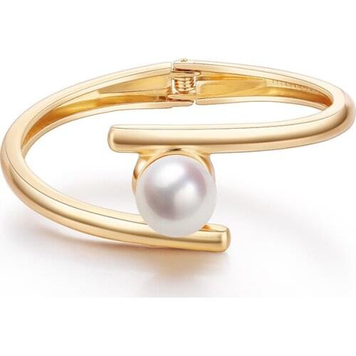 Ladies Minimalist Jewelry Light Luxury Simple Bracelet Fashion Line Shaped Pearl Bird Nest Plated Glossy Gold Plated Bracelet