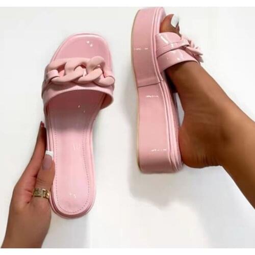 Women Thick Bottom Chain Slippers Platform Chunky Heel Living Room Bathroom Slides Non Slip Trend Designer Shinny Shoes Ladies