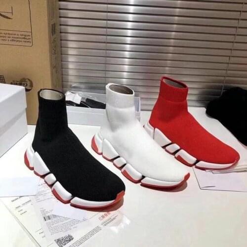 New Mens and womens running shoes Soft and comfortable Ultra light and breathable Jogging outdoors Mesh shoes