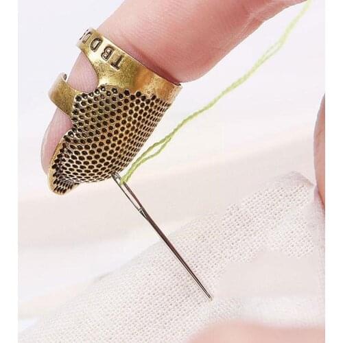 1pc Brass Sewing Thimble Retro Finger Protector Manual Household Accessories Needles Needlework Sewing Tools Sewing DIY Thi R8F1