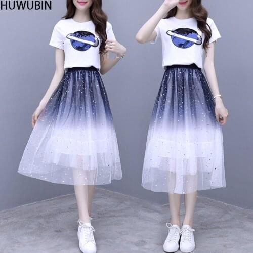 2021 New Popular Summer Womens Unique Round Neck Globe T-Shirt + Mesh Elastic Waist Skirt Fashion Elegant Two-Piece Suit